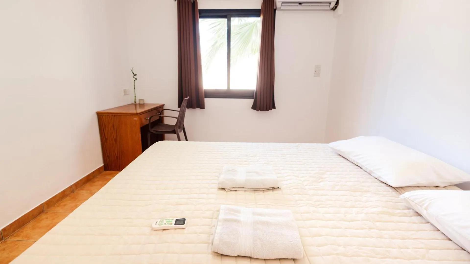 Albergue Nissus Urban Ayia Napa Chipre