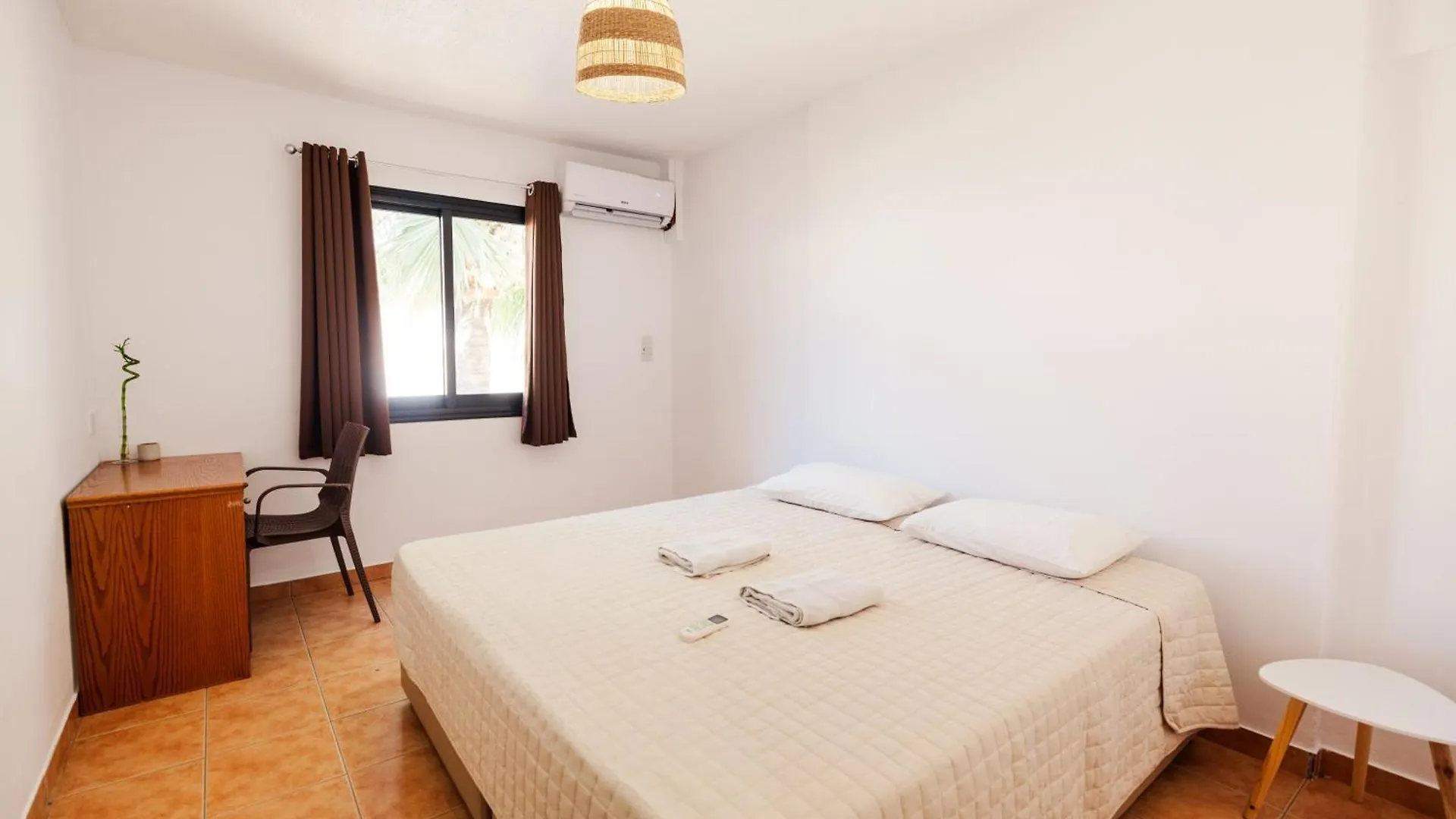 Nissus Urban Hostel Ayia Napa